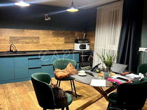 будинок за адресою Щаслива, 1