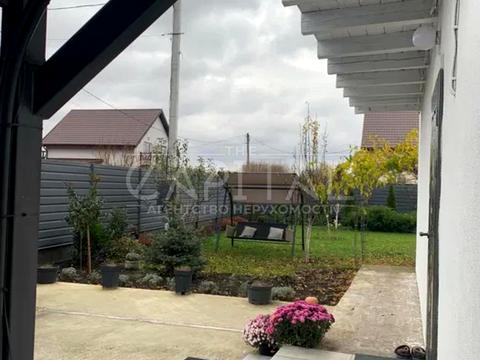 будинок за адресою Щаслива, 1