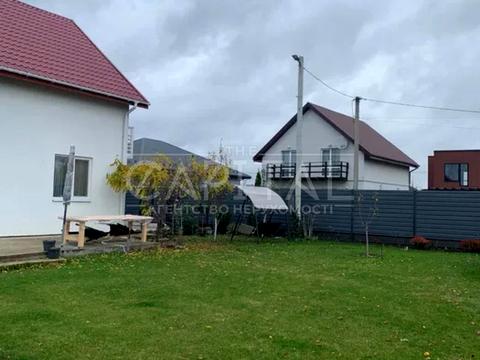 будинок за адресою Щаслива, 1