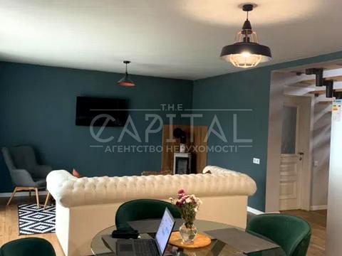 будинок за адресою Щаслива, 1