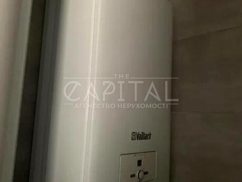 будинок за адресою Щаслива, 1