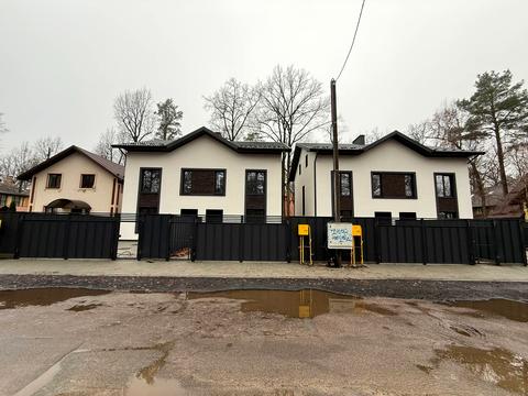 будинок за адресою Олени Теліги вул. (Лермонтова)