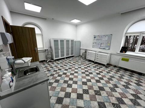 комерційна за адресою Кам'янська вул. (Дніпродзержинська), 77