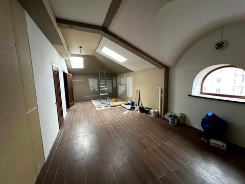 комерційна за адресою Кам'янська вул. (Дніпродзержинська), 77