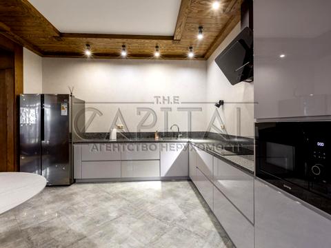 будинок за адресою Спортивна вул., 11