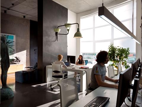 комерційна за адресою Генерала Шаповала вул. (Механізаторів), 2