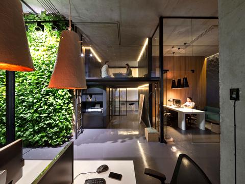 комерційна за адресою Генерала Шаповала вул. (Механізаторів), 2