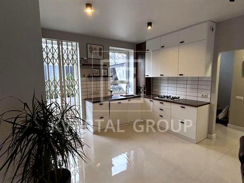 будинок за адресою Енергетиків вул.