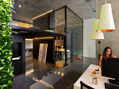 комерційна за адресою Генерала Шаповала вул. (Механізаторів), 2