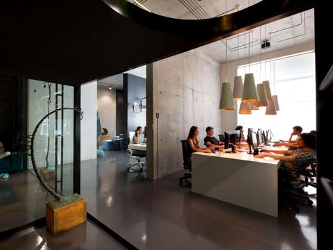 комерційна за адресою Генерала Шаповала вул. (Механізаторів), 2