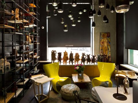 комерційна за адресою Генерала Шаповала вул. (Механізаторів), 2