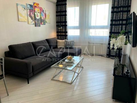 квартира за адресою Шота Руставелі вул., 44