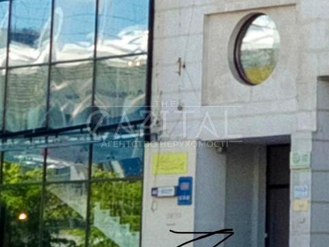 квартира за адресою Шота Руставелі вул., 44