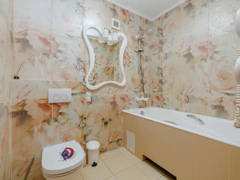 квартира за адресою Волинська вул., 12