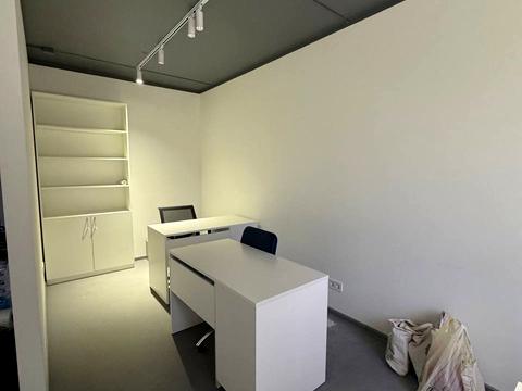 комерційна за адресою Василя Стуса вул., 7-Б