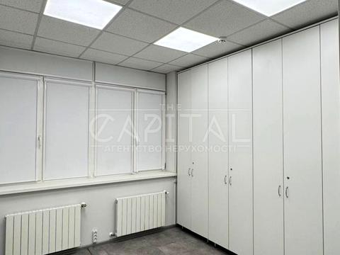 комерційна за адресою Срібнокільська вул., 22