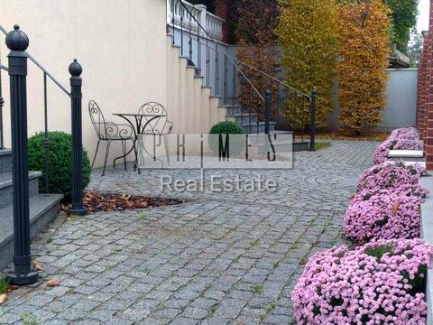 будинок за адресою Багринова вул. (Адмірала Ушакова), 12