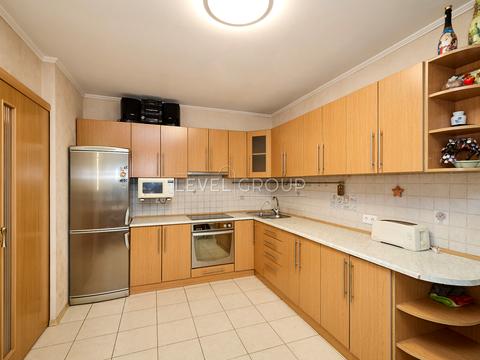 квартира за адресою Київ, Святошинська пл., 1