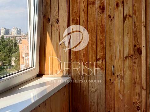 квартира за адресою Верховної Ради бульв., 8/20