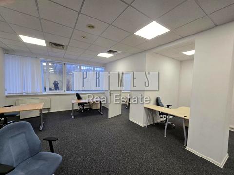 комерційна за адресою Польова вул., 24Д