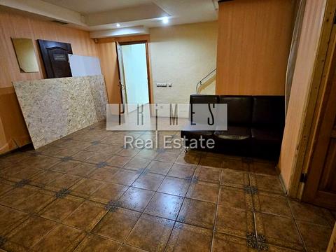 комерційна за адресою Авіаконструктора Антонова вул., 3