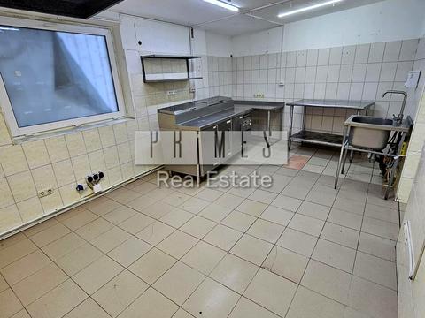 комерційна за адресою Авіаконструктора Антонова вул., 3