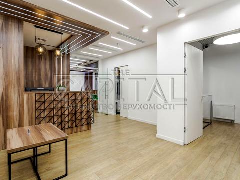 комерційна за адресою Грушевского Михаила, 1