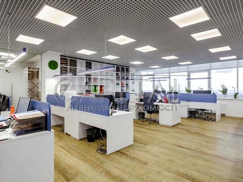 комерційна за адресою Грушевского Михаила, 1