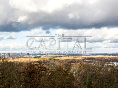 комерційна за адресою Грушевского Михаила, 1