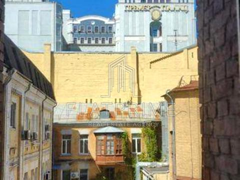 квартира за адресою Велика Васильківська вул. (Червоноармійська), 2