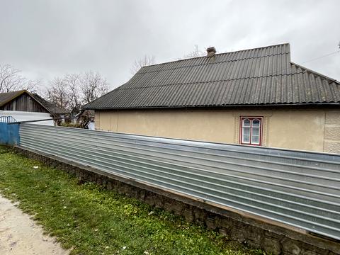 будинок за адресою Лугова