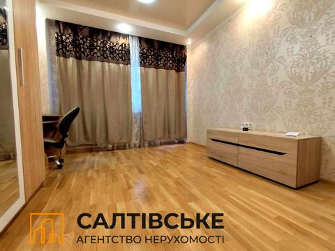 квартира по адресу Гвардейцев-Широнинцев ул., 101