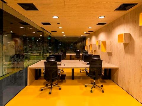 комерційна за адресою Вацлава Гавела бульв. (Івана Лепсе), 1/28