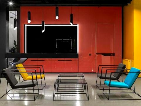 комерційна за адресою Вацлава Гавела бульв. (Івана Лепсе), 1/28