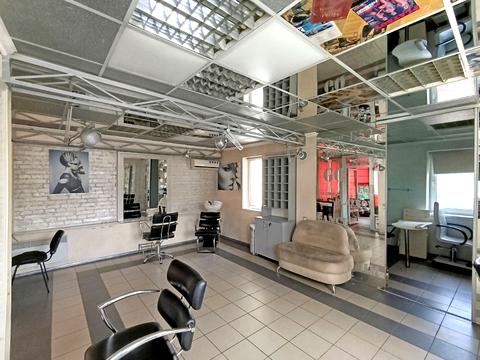 комерційна за адресою Грушевського вул., 57