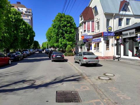 комерційна за адресою Грушевського вул., 57