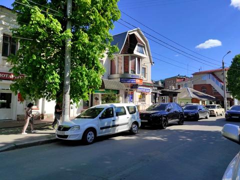 комерційна за адресою Грушевського вул., 57