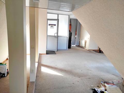 комерційна за адресою Грушевського вул., 57