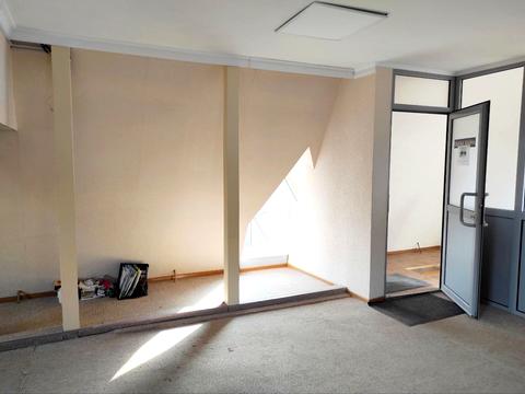 комерційна за адресою Грушевського вул., 57