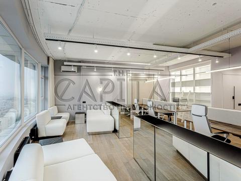 комерційна за адресою Кловский спуск, 1