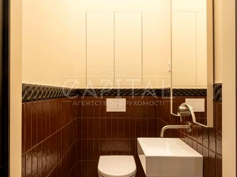 комерційна за адресою Саксаганського вул., 33