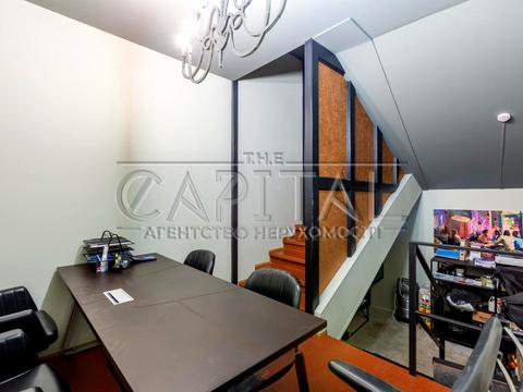 комерційна за адресою Софіївська вул., 12