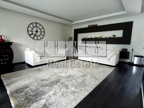 будинок за адресою Жовтнева вул.