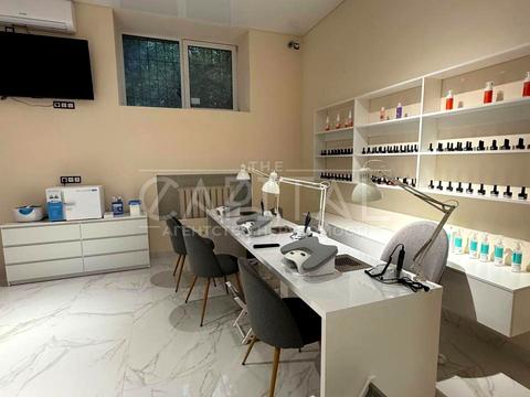 комерційна за адресою Русанівська набережна вул., 8