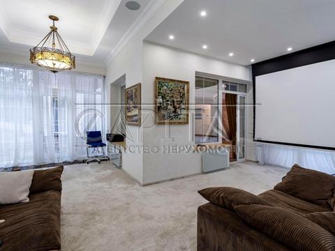 будинок за адресою Боброва, 2