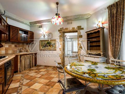 будинок за адресою Боброва, 2