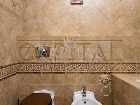 будинок за адресою Боброва, 2