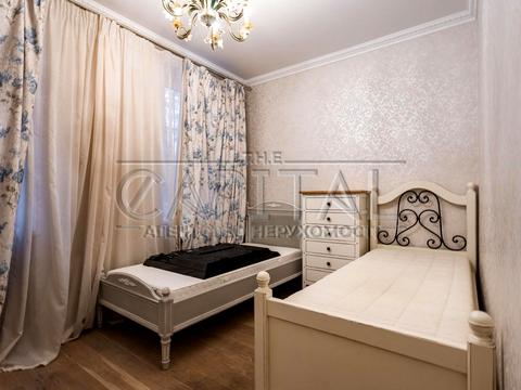 будинок за адресою Боброва, 2