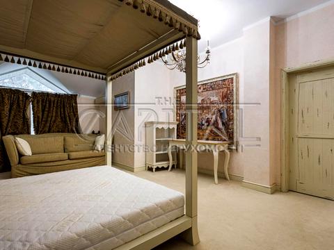 будинок за адресою Боброва, 2