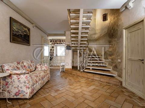 будинок за адресою Боброва, 2